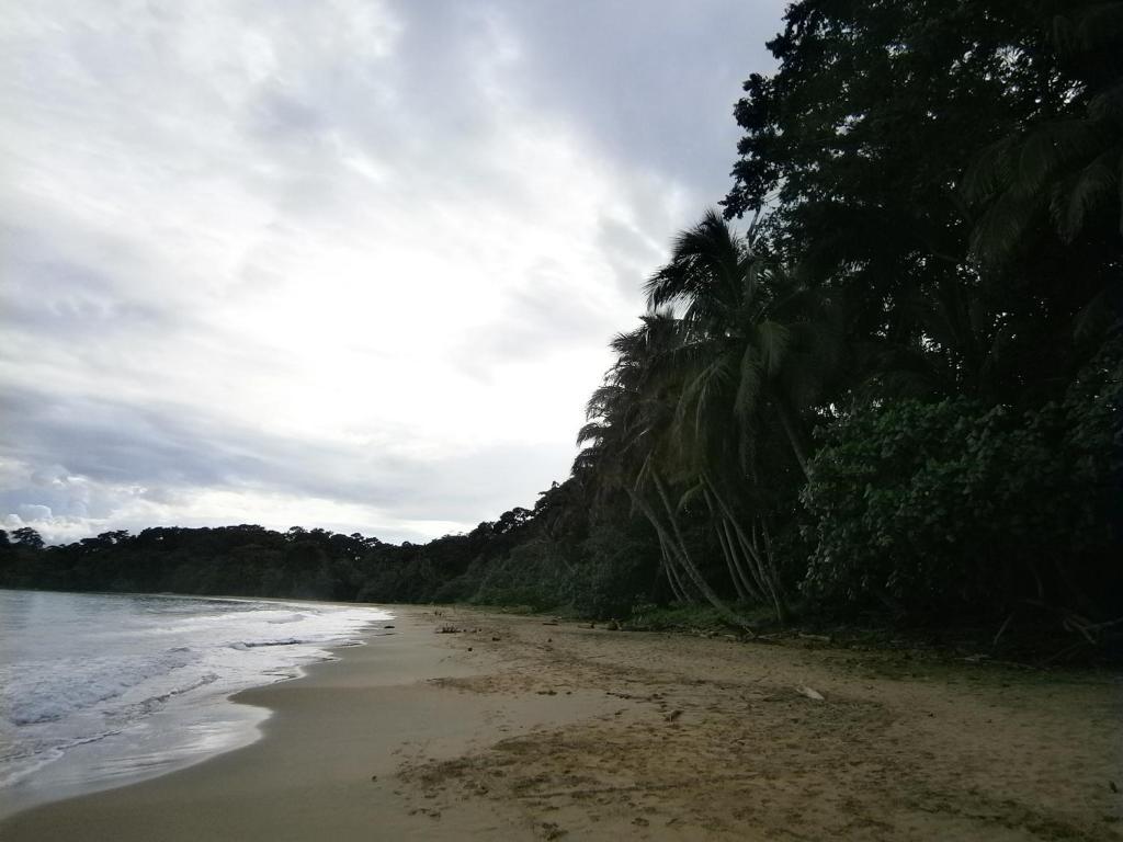 Sunrise Beach Hotel Puerto Viejo de Talamanca Экстерьер фото